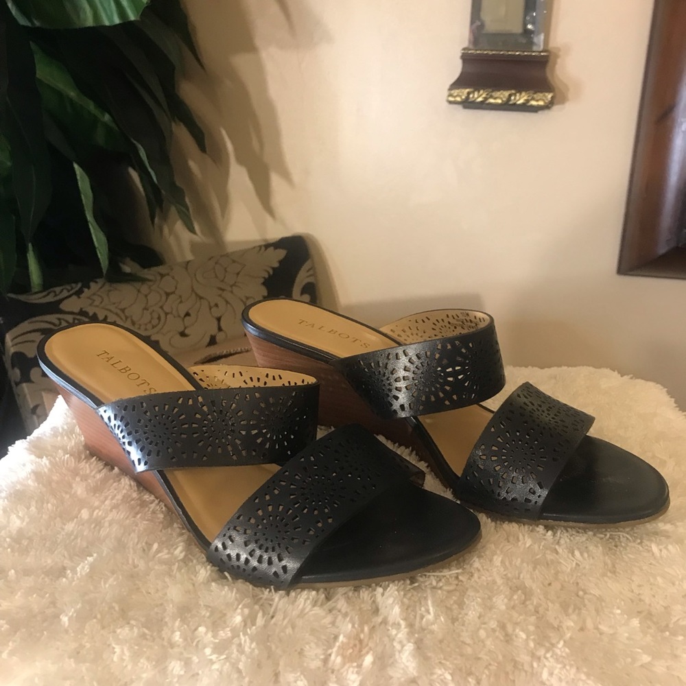 Talbots - Picture 5 of 16